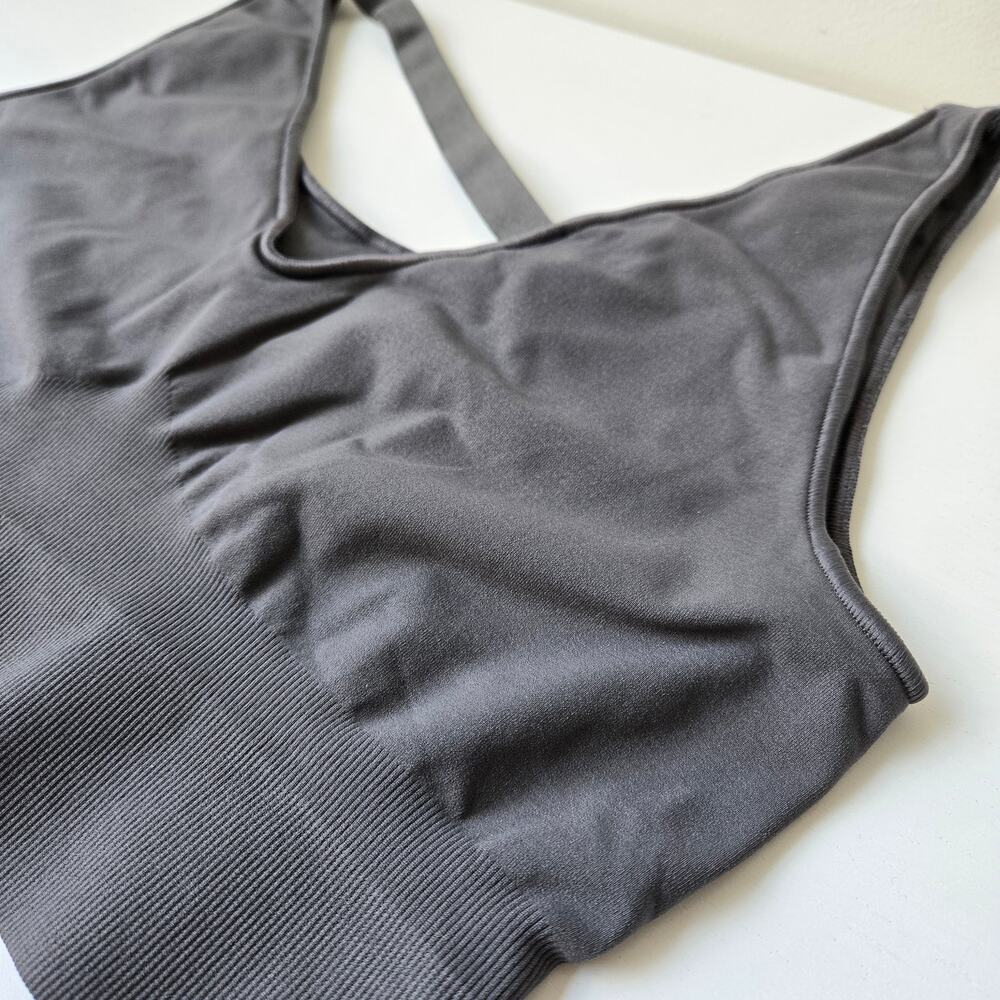 Cuyana NEW Stretch Cropped Top Charcoal Gray Sports Bra Womens Size Large XL - Picture 7 of 9